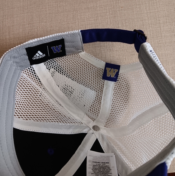 NWT Adidas Men's NCAA Washington Huskies Mascot Block Letter Slouch Trucker Hat - Picture 5 of 6